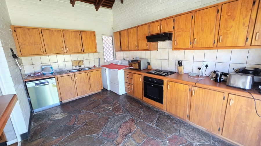 7 Bedroom Property for Sale in Bayswater Free State